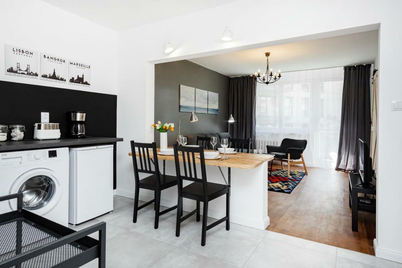 First Central Apartments By Noclegi Renters วอร์ซอ ภายนอก รูปภาพ